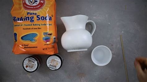 How To Get A Ceramic Terracotta Look On A Thrifted Vase Baking Soda