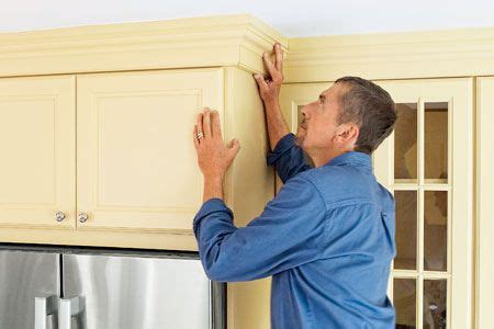 Whether you are searching for inspiration and design tips for your kitchen or looking for some expert advice, you can find it all here. How to Install Kitchen Cabinet Crown Molding | Kitchen ...
