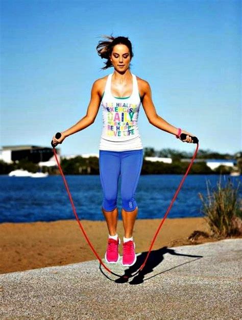 Switch On Your Fat Burning Mode With A 10 Minute Jump Rope