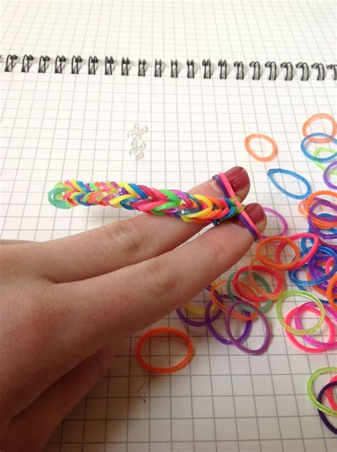How To Use Your Fingers To Make A Rainbow Loom Bracelet Bc Guides