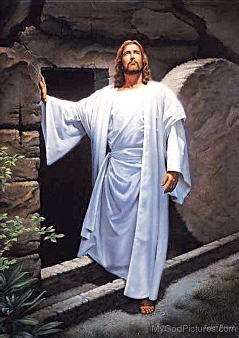 Beautiful Standing Image Of Lord Jesus