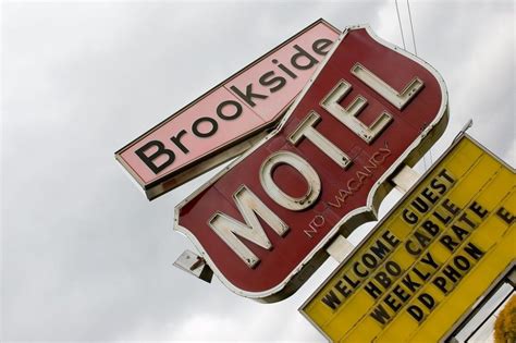 Brookside Motel Columbus Ohio Neon Signs Vintage Signs Old Signs