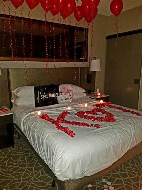 20 Valentine S Day Bedroom Decorations