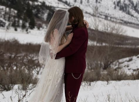 Alaskan Bush People Star Bear Brown Finally Marries Raiven Adams