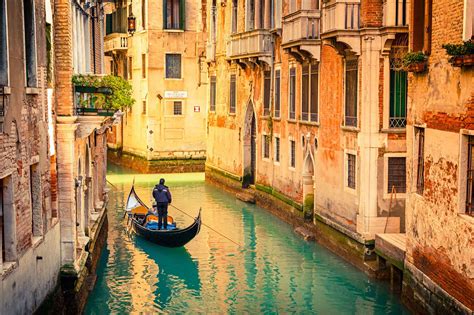 Top 7 Attractions In Venice Think Orange
