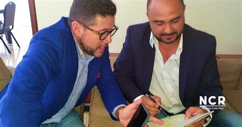 Gustavo lópez, también conocido como gustavo bocardo es un actor de doblaje y locutor mexicano originario de tlaxcala. Esto dice Gustavo López tras polémica fotografía con ...