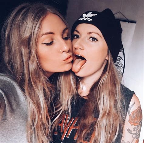 Lesbian Kiss Instagram 👉👌i Do Not Like Girls I Love Girls Girl