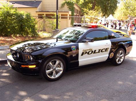 When the new ford mustang was launched, it won the hearts and minds of the people instantly. Top 10 Unique Police Cars of World - XciteFun.net