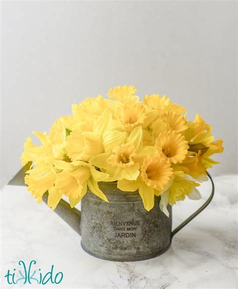 Easy Spring Daffodil Flower Arrangement Spring Flower Arrangements
