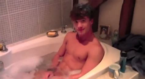 X Factor Sam Callahan Strips Naked For Skinny Dip Video Mirror Online