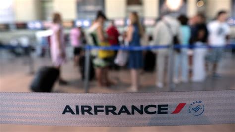 Air France Klm Mise Sur Sa Marque Low Cost Transavia Et Réduit Sa
