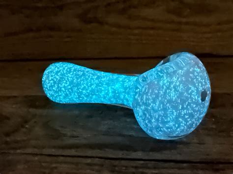 Galaxy Glass Pipe Glow Pipes Glow In The Dark Glass Pipe Bowl For