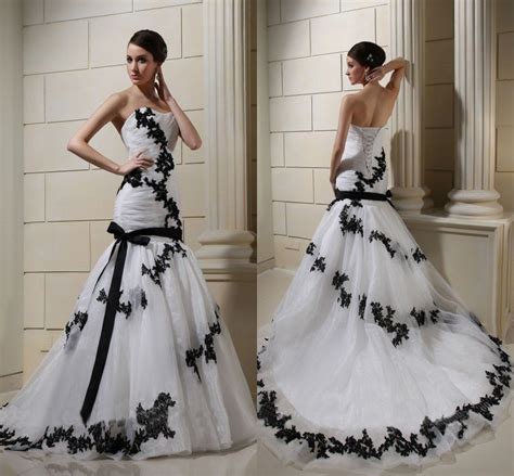 White And Black Lace Wedding Dresses 2015 Spring Applique Sweetheart