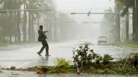 Hurricane Irma Worst Conditions In Miami Nearing End Miami Herald