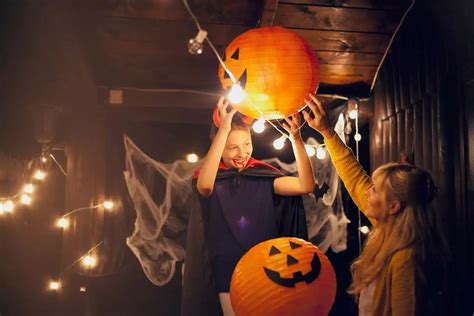 10 Best Places To Celebrate Halloween In The Usa Away4mhome