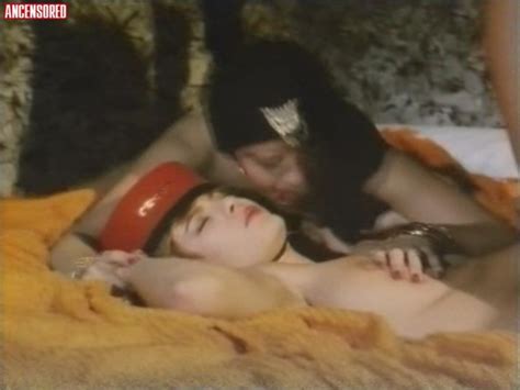 Julia Perrin Nue Dans Love Alpine Hot Sex Picture