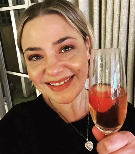 Lisa Armstrong Is Over Ant Mcpartlin And Finally At Peace With His