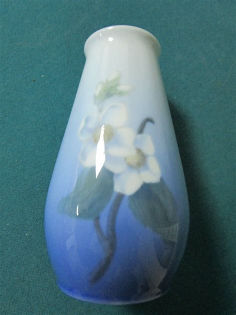 bing and grondahl denmark small floral vase 4 1 2 ebay