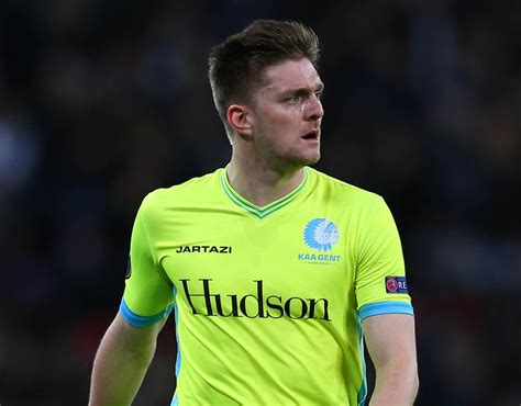 Thomas foket's style of play. Thomas Foket | Footballers with the funniest names | Sport ...