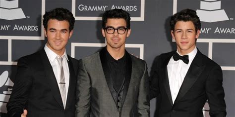 Nick Jonas Reveals Jonas Brothers Reunion Details And We Are Burnin Up