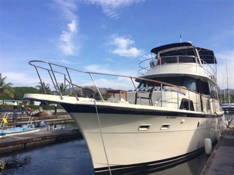58 Ft Hatteras Power Yacht Up To 20 People Vallarta Yacht Company