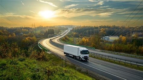 Ultimate Guide To Improving Fleet Management Kpis