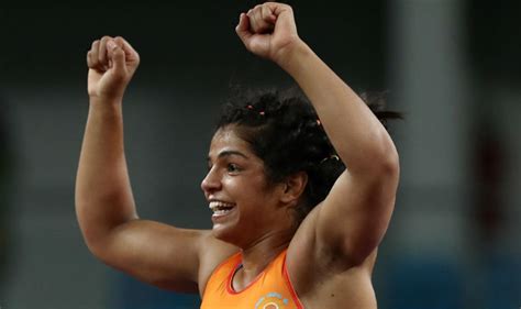 Jun 04, 2021 · sumit malik, who made the cut for the tokyo 2020 games in the 125kg category, failed the dope test in a foreign competition and has been provisionally suspended by the united world wrestling. Rio Olympics 2016: Wrestler Sakshi Malik's family, town ...