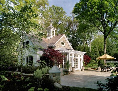 Colonial Pool House Douglas Vanderhorn Architects