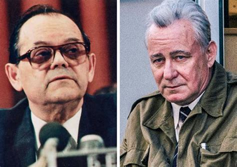 Sin embargo, la actriz británica interpreta a uno de los pocos personajes ficticios de la serie. Cómo eran en la vida real los protagonistas de la serie ...