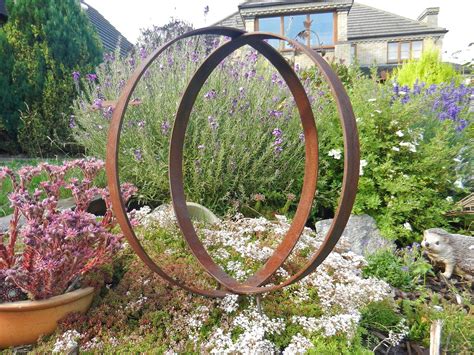 Rusty Metal Rings Sculpture Rusty Rooster Metal Garden Art Metal
