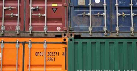 Pengertian hukum menurut ahli ini adalah suatu himpunan peraturan yang berisi perintah dan larangan yang mengatur tata tertib kehidupan di masyarakat dan harus dipatuhi oleh setiap individu dalam masyarakat karena pelanggaran akan pedoman hidup dapat mendatangkan tindakan dari. Pengertian Pengendalian Persediaan Menurut Para Ahli ...