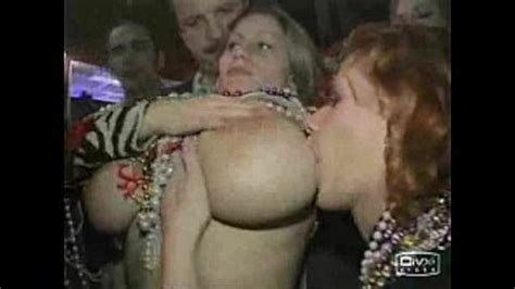 Mardi Gras Flashing Boobs 1 Reply 177447 ›