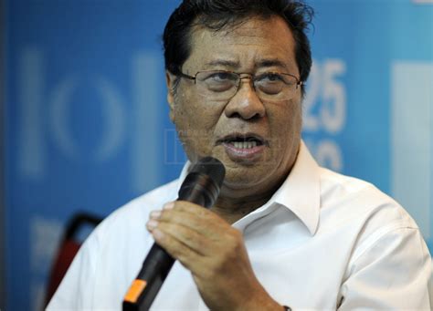 Tan sri dato' seri abdul khalid bin ibrahim (born 14 december 1946) is a malaysian politician and businessman who served as the 14th menteri besar he was tan sri abdul khalid ibrahim's political secretary, before‎ faekah husin took over the role. Selangor Residents To Look Forward To Free 4G WiFi ...
