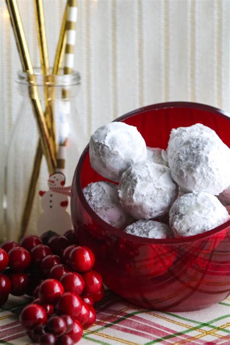 Easy Rum Balls Recipe For The Holidays Pook S Pantry Recipe Blog