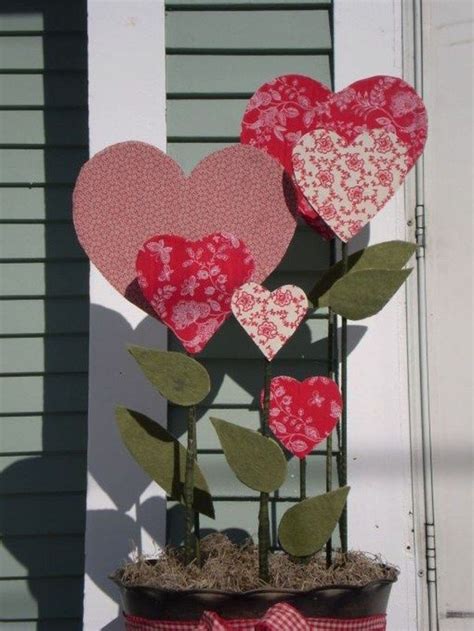 Awesome Valentine Outdoor Decorations 46 Pimphomee Valentines