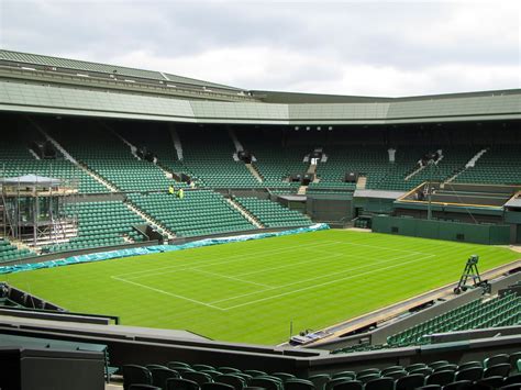 Der centre court ist der haupttennisplatz der wimbledon championships in london, england. OVERHEAD SPIN: WIMBLEDON DAY 1 ORDER OF PLAY