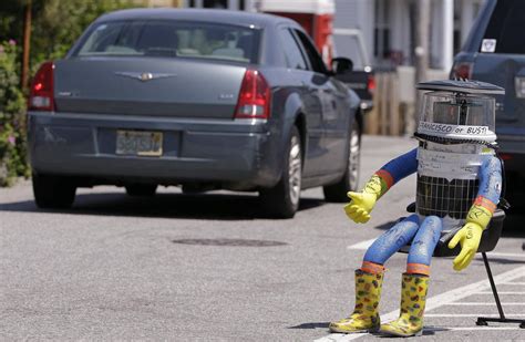 Canadian Made Hitchhiking Robot Meets Its End In Philadelphia The Globe And Mail