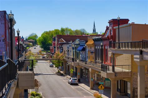15 Cutest Small Towns In Tennessee 2022