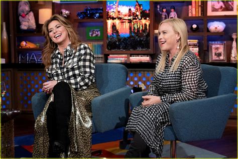 Shania Twain Reveals She Peed Herself On Stage Covered It Up Watch