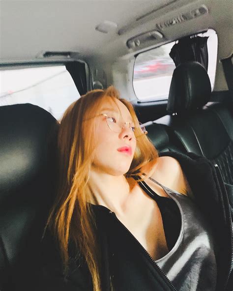 Taeyeon Shocks Everyone With Selfie Of Herself Wearing Only A Bra