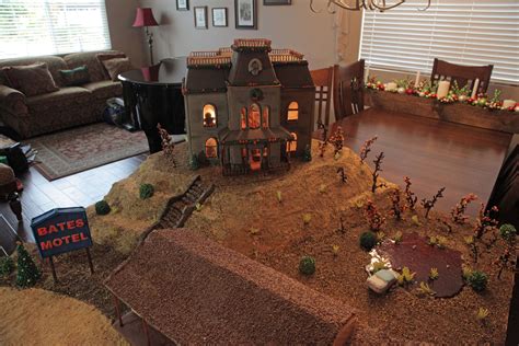 The Bates Motel And House Get Immortalized In Gingerbread Form Dread