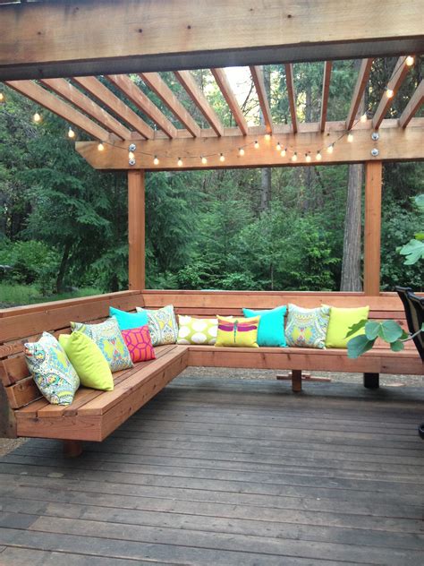 Deck Is Complete Love The Built In Benches Great For Entertaining