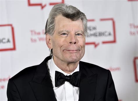 More news for stephen king » Stephen King Honored With PEN Award For Literary Service | The ARTery