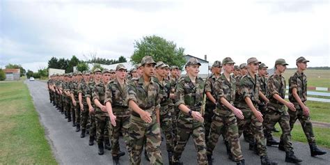 La Base De Saintes Va Perdre La Formation Militaire élémentaire Sud
