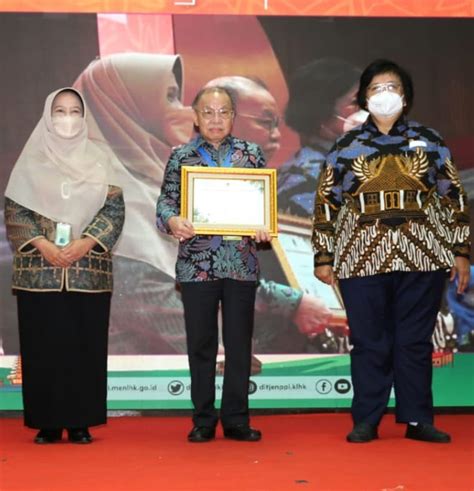 11 Desa Binaan APP Sinar Mas Raih Penghargaan ProKlim Utama KLHK
