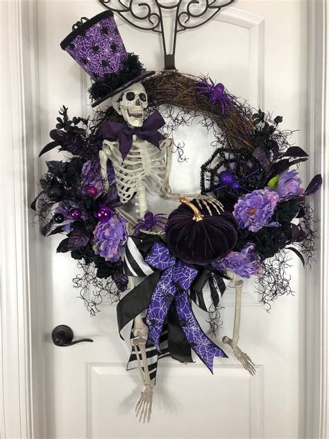 Awesome 30 Creative Diy Halloween Wreath Design For The Thriller Night