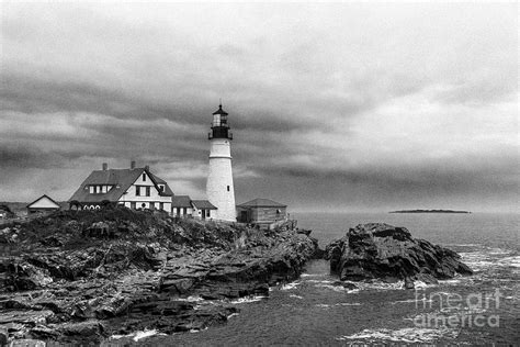 Portland Head Lighthouse Maine Black And White Photograph By Peter