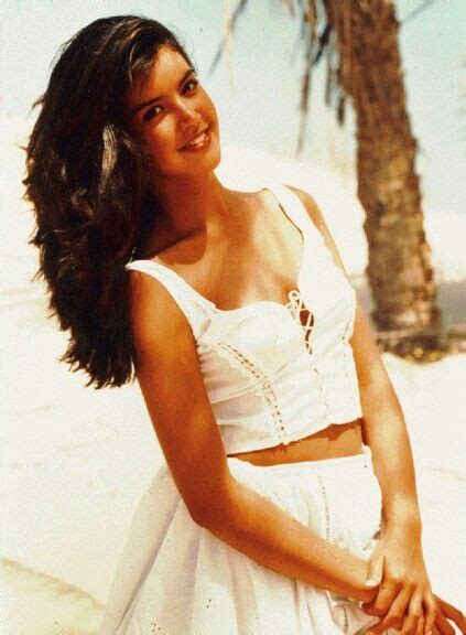 Pin By Jimmy G On Phoebe Cates Phoebe Cates Phoebe Beauty