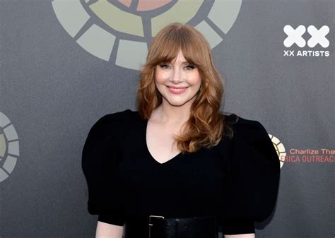 the bryce howard chris pratt pay rift was more jurassic than we knew lamag culture food