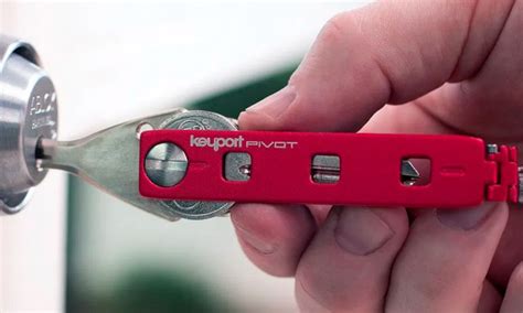 Clever Gadget Transforms Your Bulky Keychain Into A Handy Tool Stack
